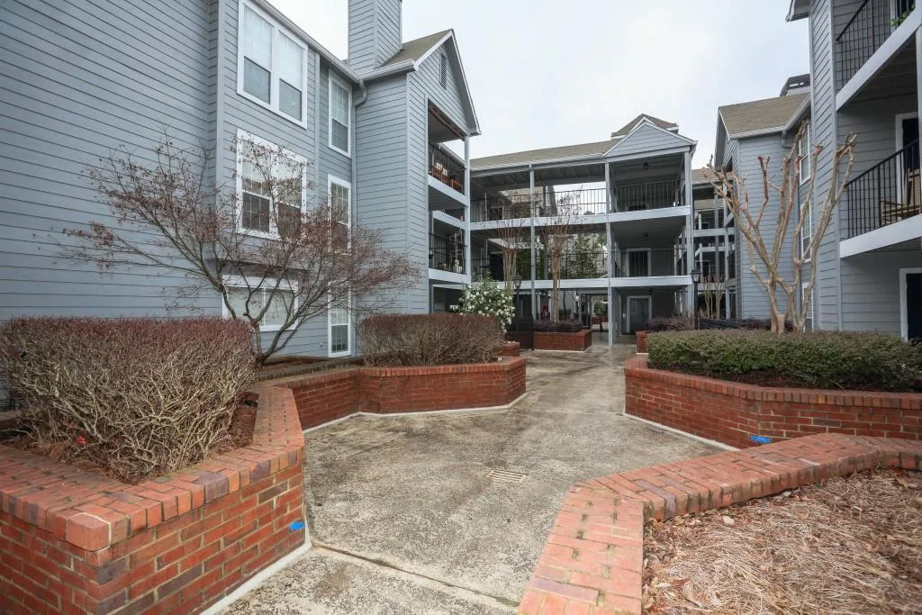 614 Granville Court, Sandy Springs, Georgia 30328, 2 Bedrooms Bedrooms, ,2 BathroomsBathrooms,Residential,Sold,614 Granville Court,6502433