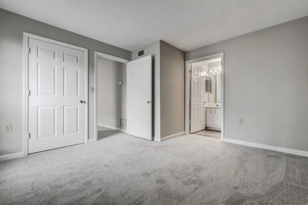 614 Granville Court, Sandy Springs, Georgia 30328, 2 Bedrooms Bedrooms, ,2 BathroomsBathrooms,Residential,Sold,614 Granville Court,6502433