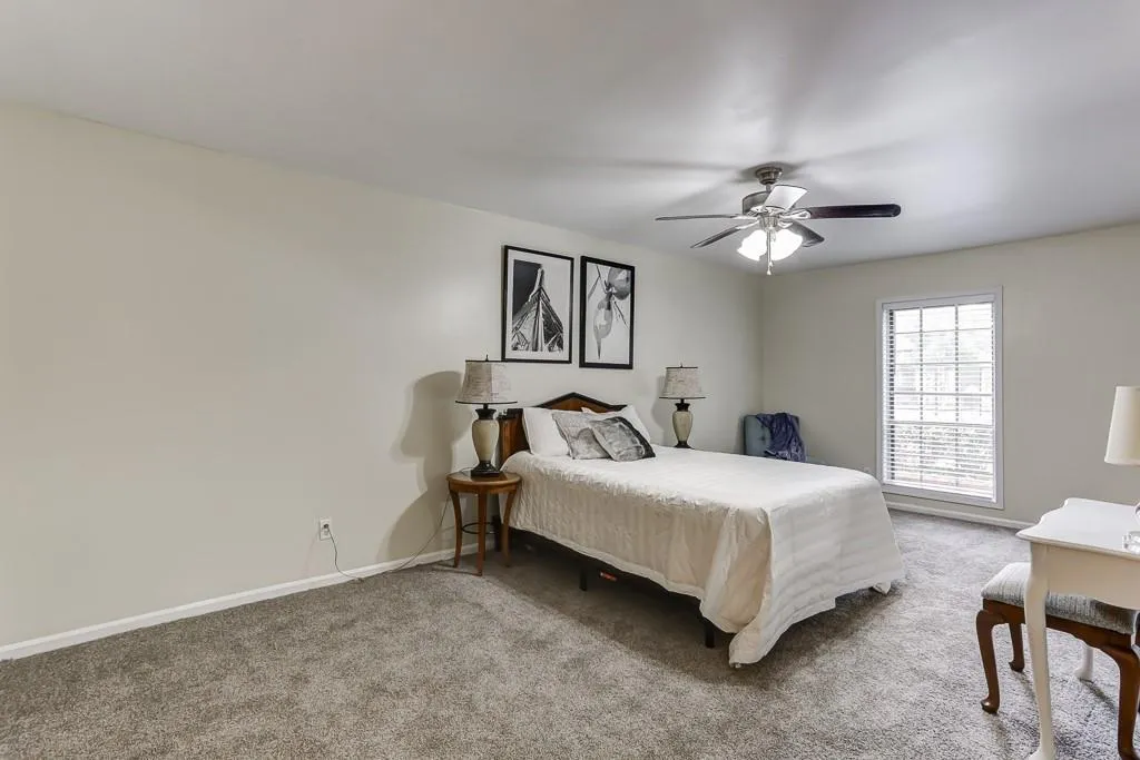 6851 Roswell Road Unit J6, Sandy Springs, Georgia 30328, 2 Bedrooms Bedrooms, ,2 BathroomsBathrooms,Residential,Sold,6851 Roswell Road Unit J6,6631997