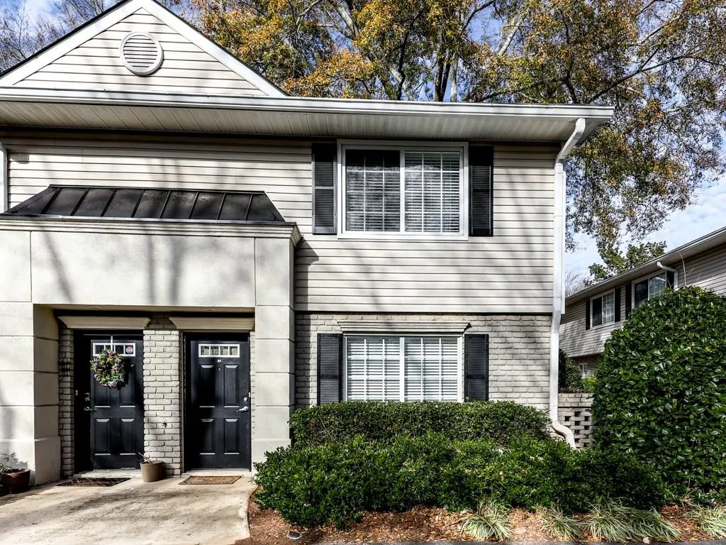 6940 Roswell Road Unit 8f, Atlanta, Georgia 30328, 2 Bedrooms Bedrooms, ,1 BathroomBathrooms,Residential,Sold,6940 Roswell Road Unit 8f,6111963