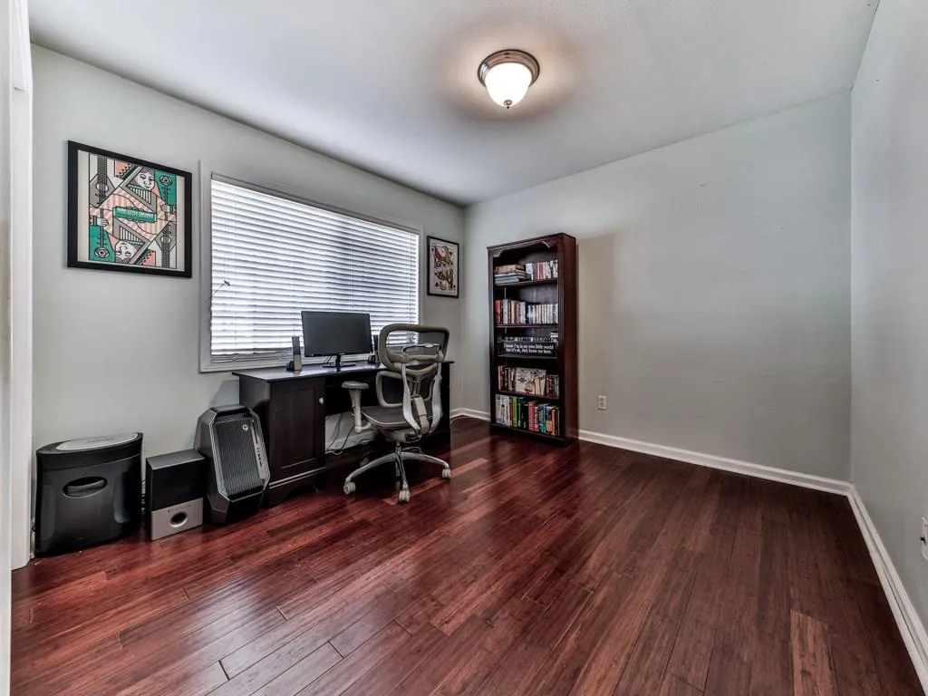 6940 Roswell Road Unit 8f, Atlanta, Georgia 30328, 2 Bedrooms Bedrooms, ,1 BathroomBathrooms,Residential,Sold,6940 Roswell Road Unit 8f,6111963