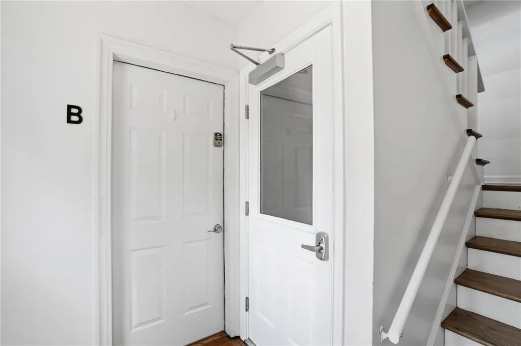 3669 Peachtree Road Ne Unit 3b, Atlanta, Georgia 30319, 2 Bedrooms Bedrooms, 0 ,1 BathroomBathrooms,Residential,For Sale,3669 Peachtree Road Ne Unit 3b,7756143