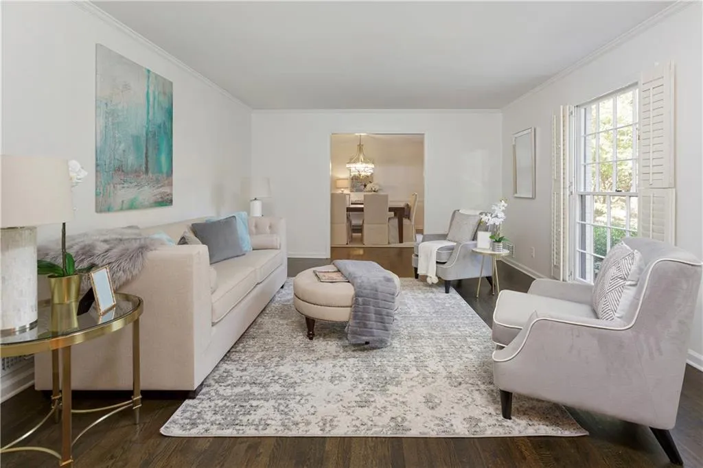 6140 Heards Creek Drive, Sandy Springs, Georgia 30328, 4 Bedrooms Bedrooms, ,3 BathroomsBathrooms,Residential,Sold,6140 Heards Creek Drive,6799569