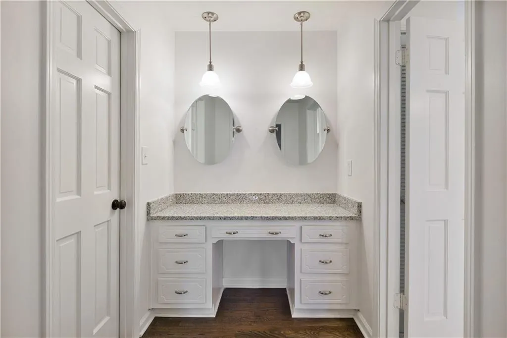 6140 Heards Creek Drive, Sandy Springs, Georgia 30328, 4 Bedrooms Bedrooms, ,3 BathroomsBathrooms,Residential,Sold,6140 Heards Creek Drive,6799569