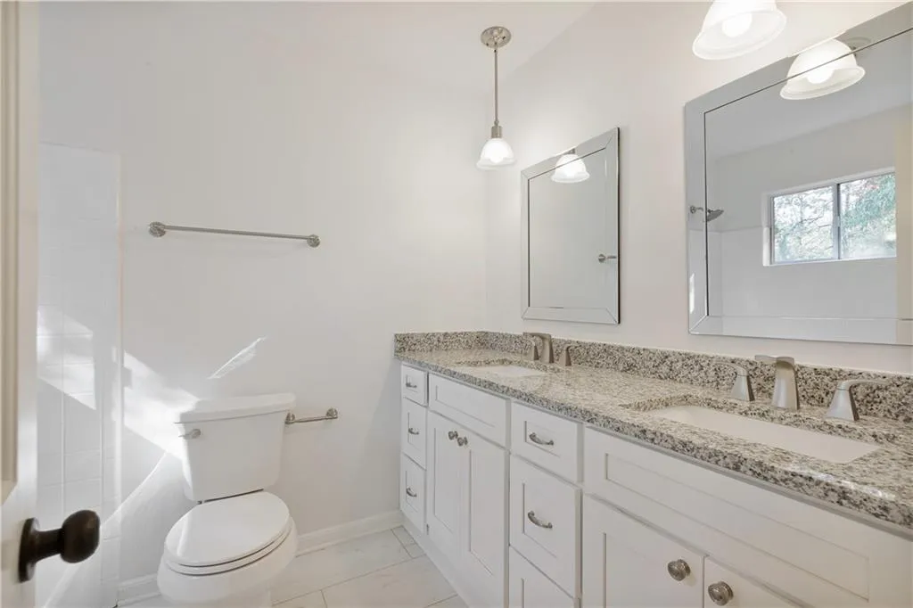 6140 Heards Creek Drive, Sandy Springs, Georgia 30328, 4 Bedrooms Bedrooms, ,3 BathroomsBathrooms,Residential,Sold,6140 Heards Creek Drive,6799569