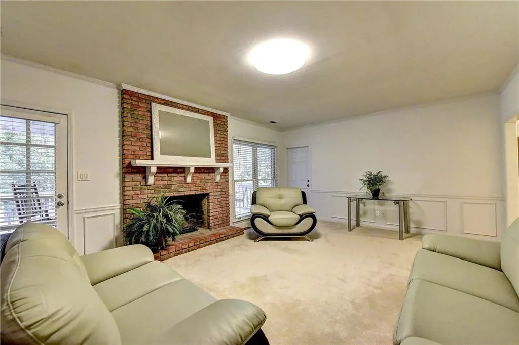 7520 Mount Vernon Road, Sandy Springs, Georgia 30350, 5 Bedrooms Bedrooms, ,3 BathroomsBathrooms,Residential,Sold,7520 Mount Vernon Road,6091039