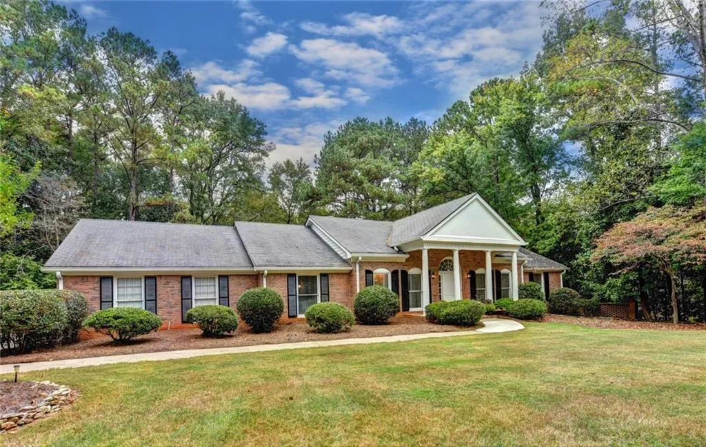 7520 Mount Vernon Road, Sandy Springs, Georgia 30350, 5 Bedrooms Bedrooms, ,3 BathroomsBathrooms,Residential,Sold,7520 Mount Vernon Road,6091039