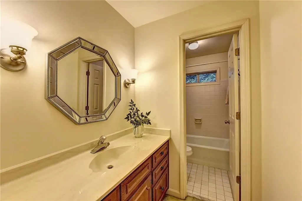 7520 Mount Vernon Road, Sandy Springs, Georgia 30350, 5 Bedrooms Bedrooms, ,3 BathroomsBathrooms,Residential,Sold,7520 Mount Vernon Road,6091039
