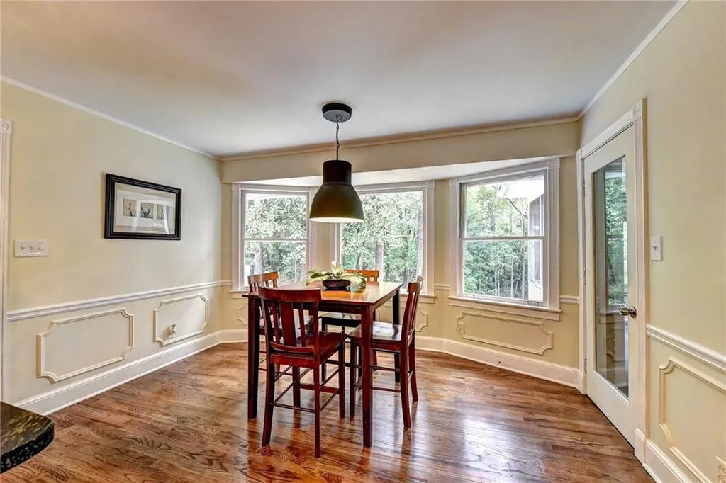 7520 Mount Vernon Road, Sandy Springs, Georgia 30350, 5 Bedrooms Bedrooms, ,3 BathroomsBathrooms,Residential,Sold,7520 Mount Vernon Road,6091039