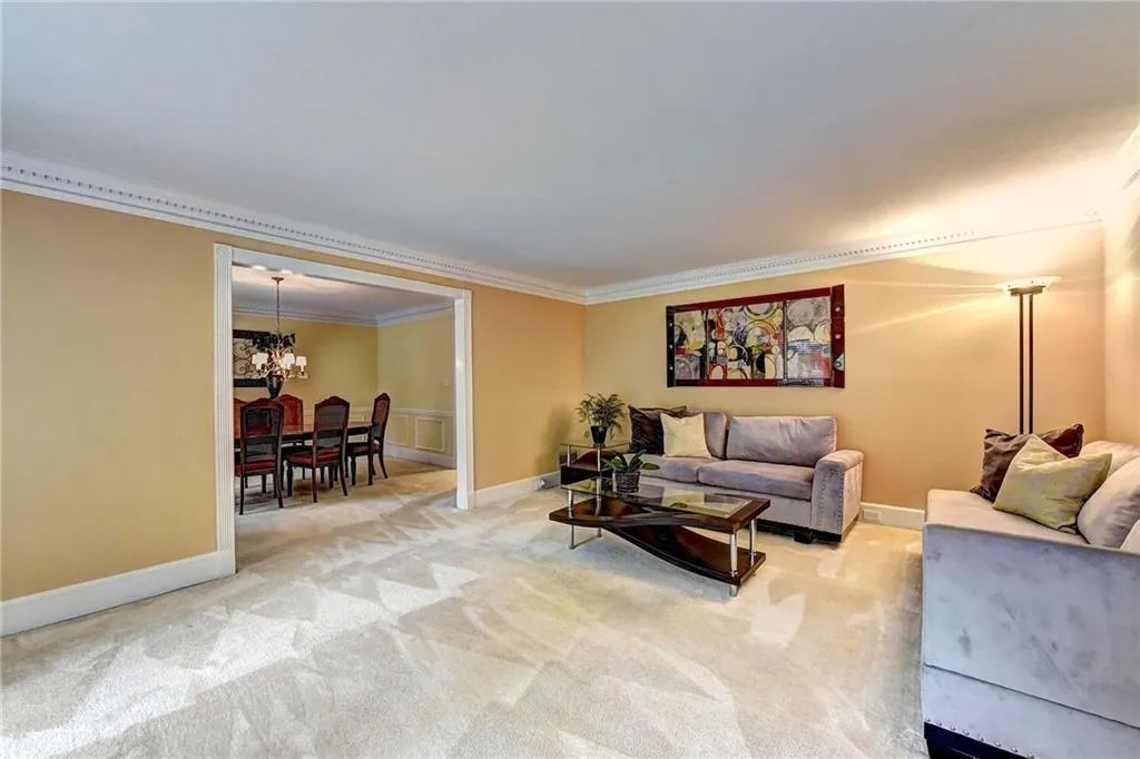 7520 Mount Vernon Road, Sandy Springs, Georgia 30350, 5 Bedrooms Bedrooms, ,3 BathroomsBathrooms,Residential,Sold,7520 Mount Vernon Road,6091039