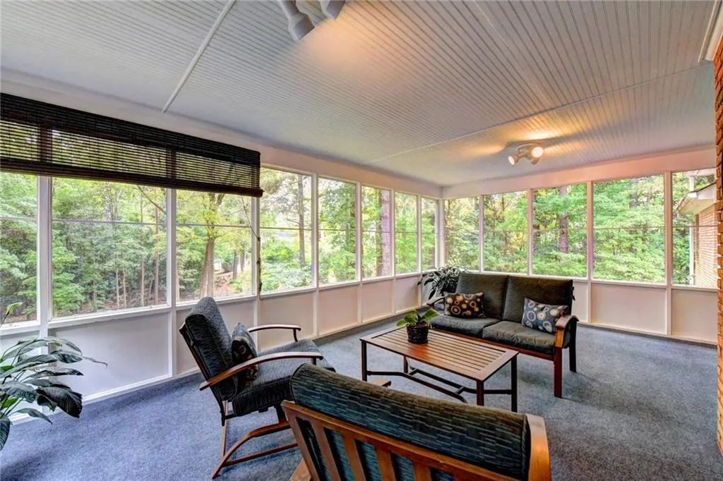 7520 Mount Vernon Road, Sandy Springs, Georgia 30350, 5 Bedrooms Bedrooms, ,3 BathroomsBathrooms,Residential,Sold,7520 Mount Vernon Road,6091039