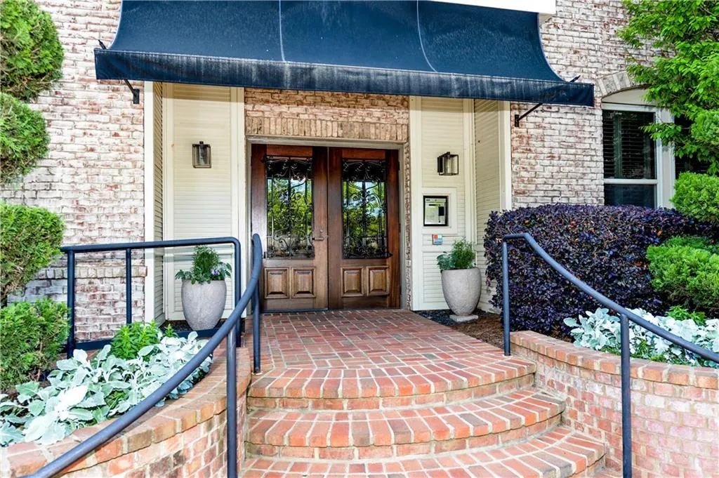 901 Abernathy Road Unit 6200, Atlanta, Georgia 30328, 2 Bedrooms Bedrooms, ,2 BathroomsBathrooms,Residential,Sold,901 Abernathy Road Unit 6200,5999056
