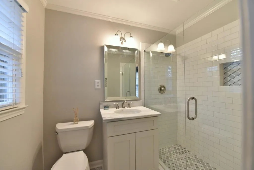 317 Dartmoor Circle, Sandy Springs, Georgia 30328, 4 Bedrooms Bedrooms, ,3 BathroomsBathrooms,Residential,Sold,317 Dartmoor Circle,5966217