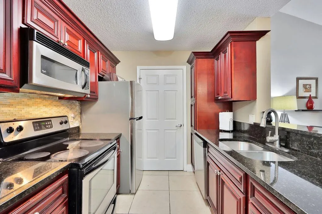 5306 Santa Fe Parkway, Sandy Springs, Georgia 30350, 2 Bedrooms Bedrooms, ,2 BathroomsBathrooms,Residential,Sold,5306 Santa Fe Parkway,7100250