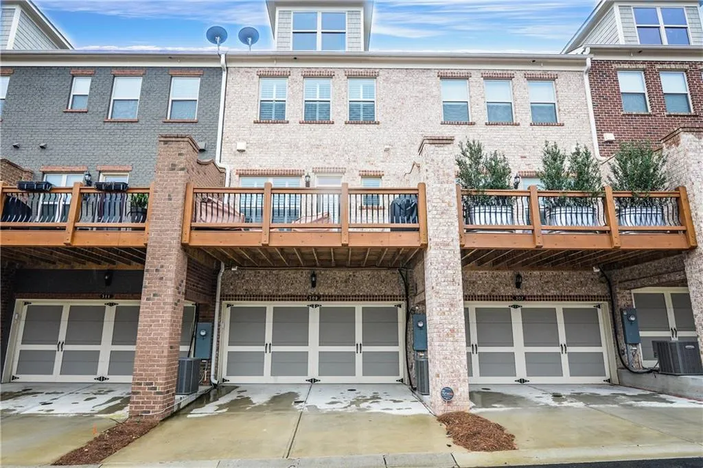 309 Alderwood Lane, Atlanta, Georgia 30328, 3 Bedrooms Bedrooms, ,3 BathroomsBathrooms,Residential,Sold,309 Alderwood Lane,5815961