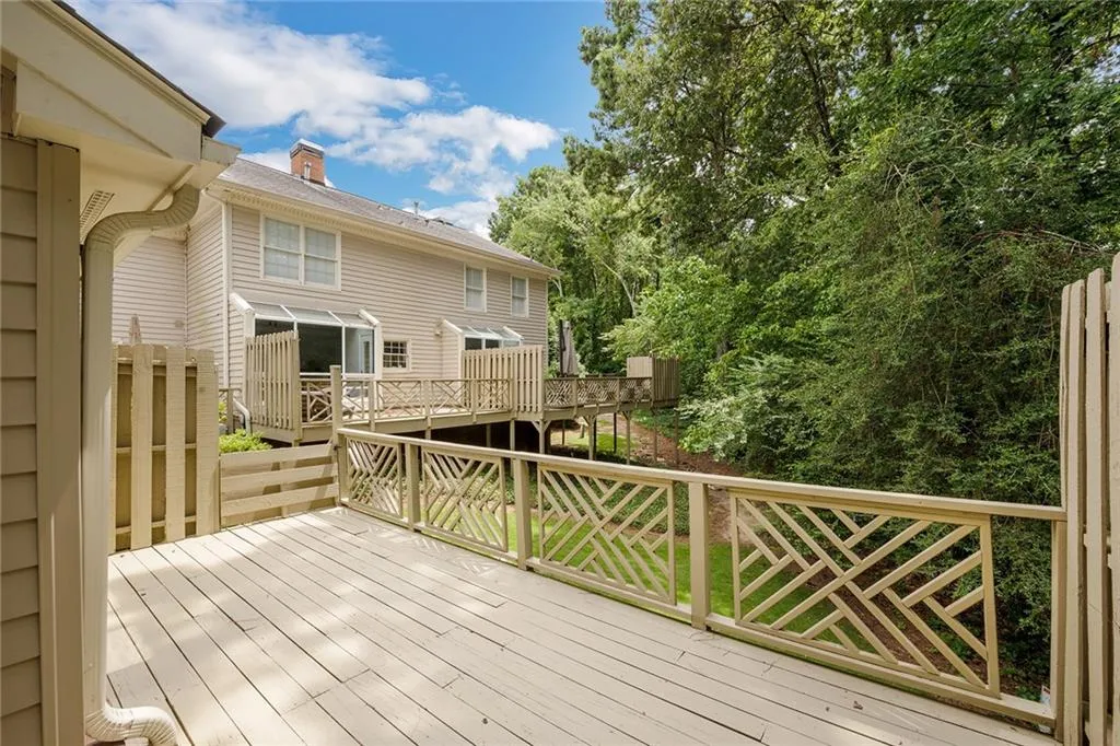 45 Mount Vernon Circle, Sandy Springs, Georgia 30338, 2 Bedrooms Bedrooms, ,2 BathroomsBathrooms,Residential,Sold,45 Mount Vernon Circle,7248804