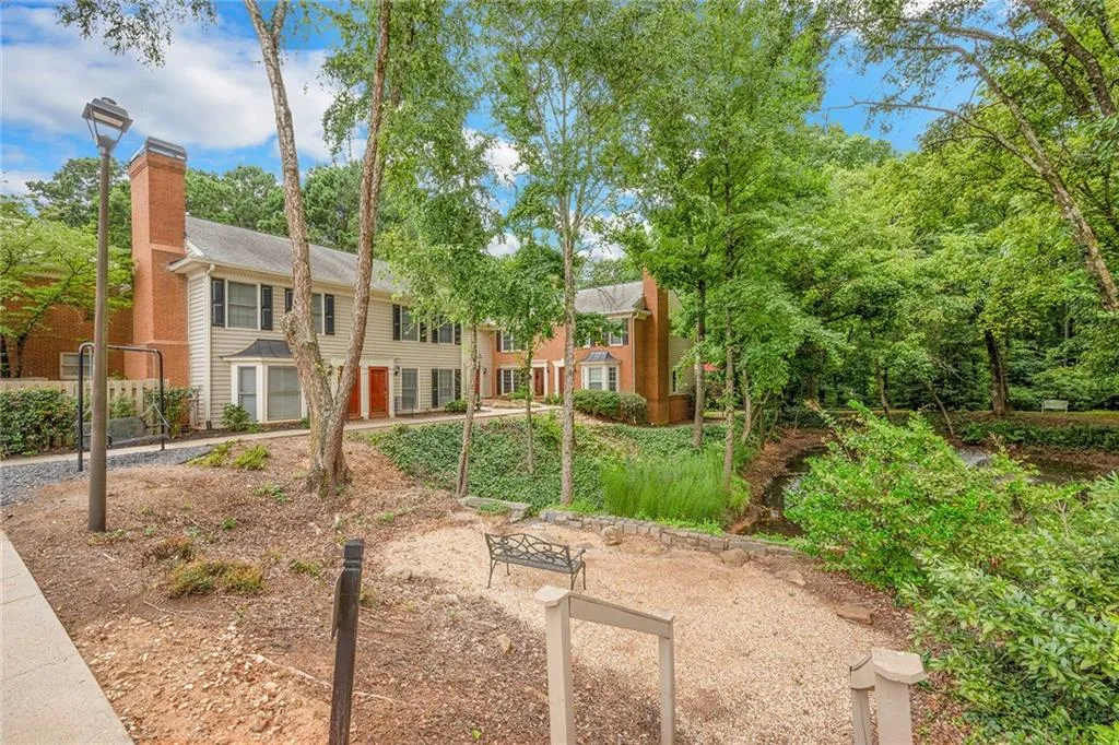 45 Mount Vernon Circle, Sandy Springs, Georgia 30338, 2 Bedrooms Bedrooms, ,2 BathroomsBathrooms,Residential,Sold,45 Mount Vernon Circle,7248804