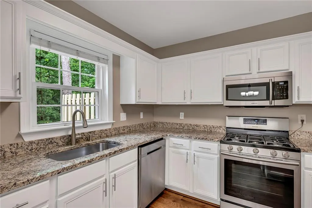 45 Mount Vernon Circle, Sandy Springs, Georgia 30338, 2 Bedrooms Bedrooms, ,2 BathroomsBathrooms,Residential,Sold,45 Mount Vernon Circle,7248804