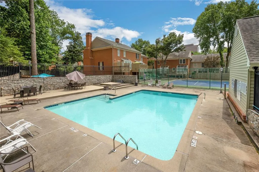 45 Mount Vernon Circle, Sandy Springs, Georgia 30338, 2 Bedrooms Bedrooms, ,2 BathroomsBathrooms,Residential,Sold,45 Mount Vernon Circle,7248804