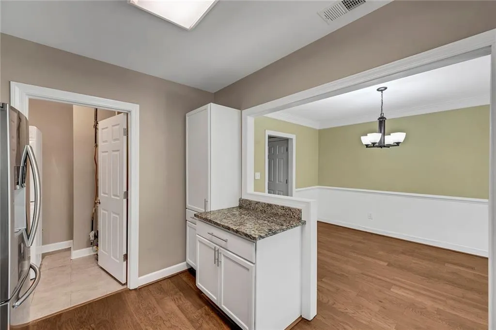 45 Mount Vernon Circle, Sandy Springs, Georgia 30338, 2 Bedrooms Bedrooms, ,2 BathroomsBathrooms,Residential,Sold,45 Mount Vernon Circle,7248804