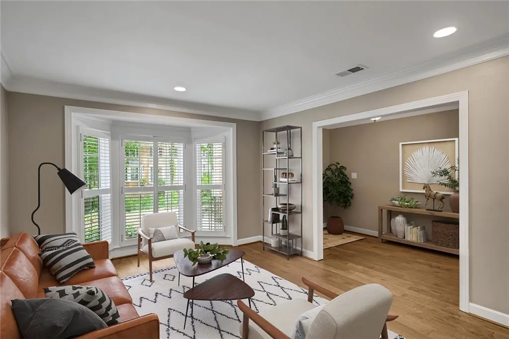 45 Mount Vernon Circle, Sandy Springs, Georgia 30338, 2 Bedrooms Bedrooms, ,2 BathroomsBathrooms,Residential,Sold,45 Mount Vernon Circle,7248804