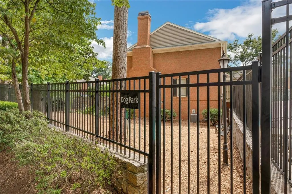 45 Mount Vernon Circle, Sandy Springs, Georgia 30338, 2 Bedrooms Bedrooms, ,2 BathroomsBathrooms,Residential,Sold,45 Mount Vernon Circle,7248804