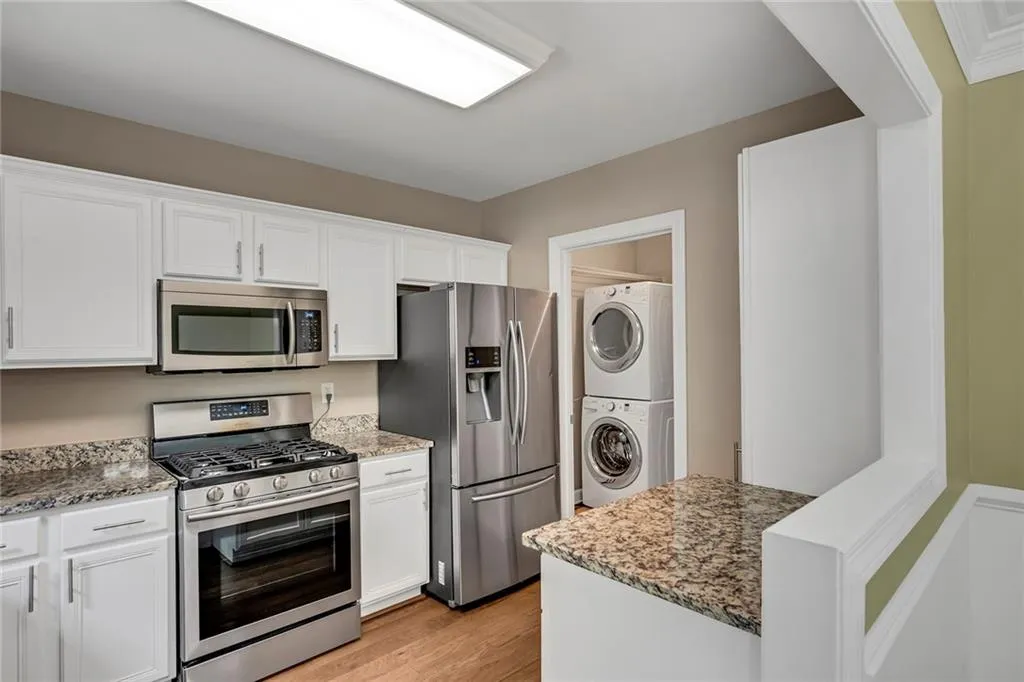 45 Mount Vernon Circle, Sandy Springs, Georgia 30338, 2 Bedrooms Bedrooms, ,2 BathroomsBathrooms,Residential,Sold,45 Mount Vernon Circle,7248804