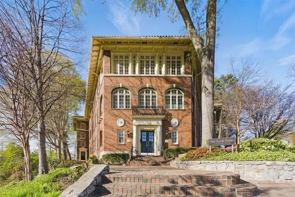 1 S Prado Ne Unit 15, Atlanta, Georgia 30309, 1 Bedroom Bedrooms, ,1 BathroomBathrooms,Residential,Sold,1 S Prado Ne Unit 15,7547544