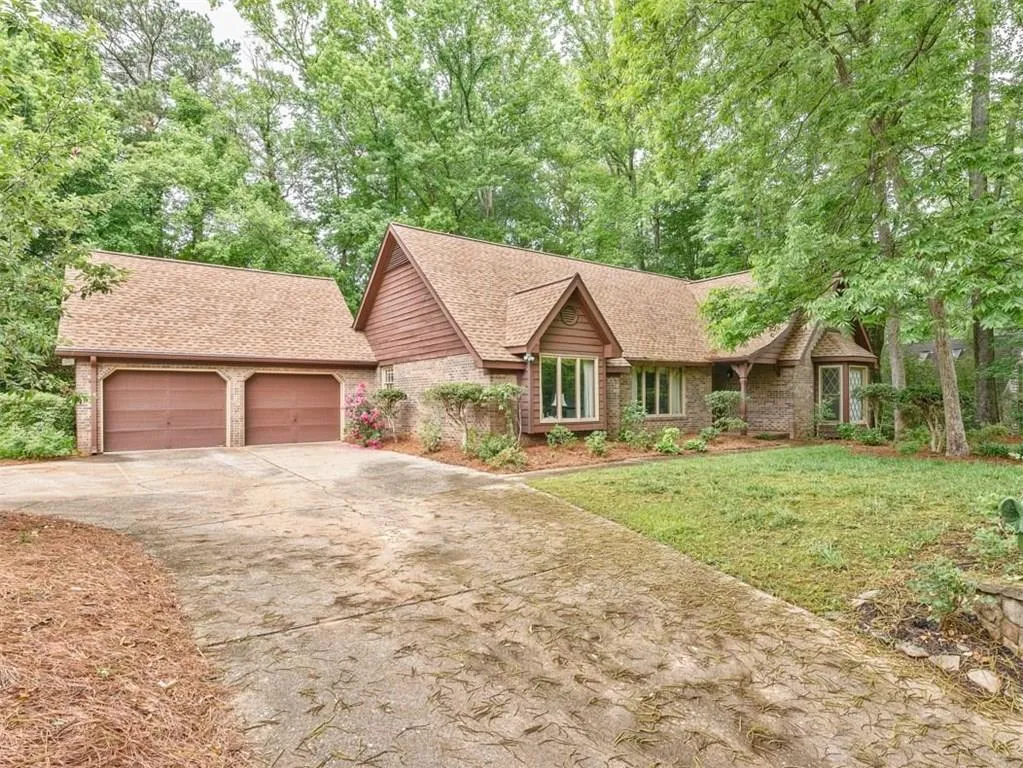 7440 Half Penny Place, Sandy Springs, Georgia 30350, 4 Bedrooms Bedrooms, ,3 BathroomsBathrooms,Residential,Sold,7440 Half Penny Place,6010810