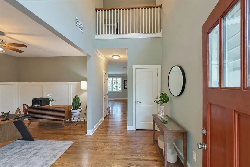 2072 Hatteras Way Nw, Atlanta, Georgia 30318, 6 Bedrooms Bedrooms, ,3 BathroomsBathrooms,Residential,Sold,2072 Hatteras Way Nw,7630544