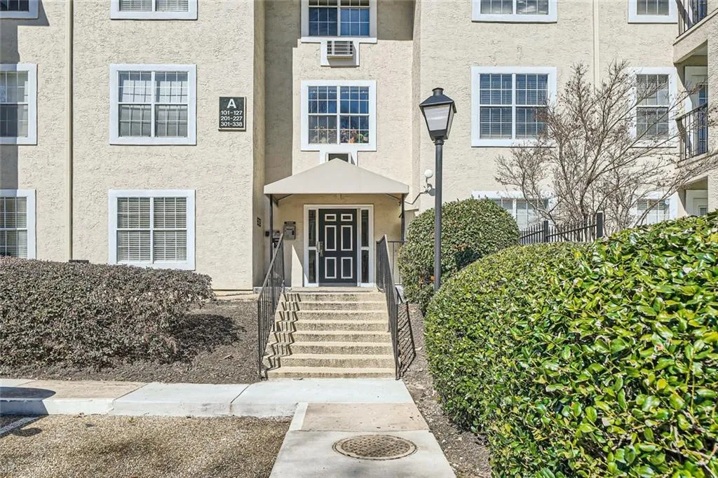 3655 Habersham Road Ne Unit 227, Atlanta, Georgia 30305, 2 Bedrooms Bedrooms, 0 ,2 BathroomsBathrooms,Residential,For Sale,3655 Habersham Road Ne Unit 227,7761668 3655 Habersham Road Ne Unit 227, Atlanta, Georgia 30305, 2 Bedrooms Bedrooms, 0 ,2 BathroomsBathrooms,Residential,For Sale,3655 Habersham Road Ne Unit 227,7761668