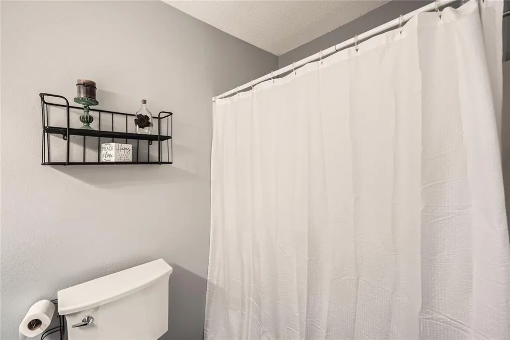 3655 Habersham Road Ne Unit 227, Atlanta, Georgia 30305, 2 Bedrooms Bedrooms, 0 ,2 BathroomsBathrooms,Residential,For Sale,3655 Habersham Road Ne Unit 227,7761668