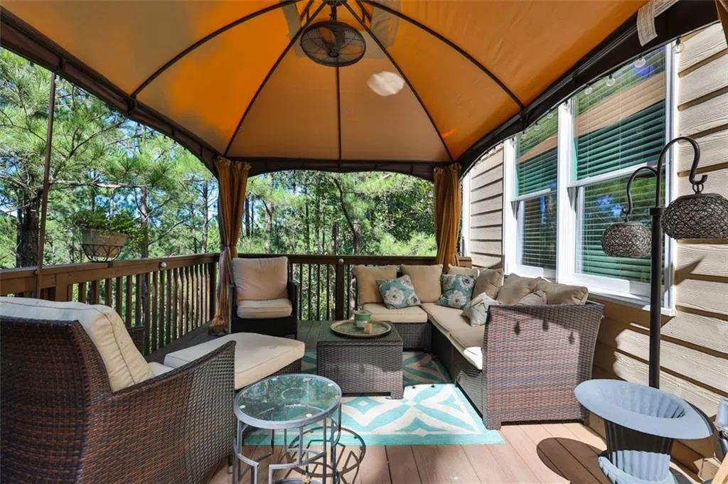 485 Trowgate Lane, Sandy Springs, Georgia 30350, 5 Bedrooms Bedrooms, ,5 BathroomsBathrooms,Residential,Sold,485 Trowgate Lane,6950686