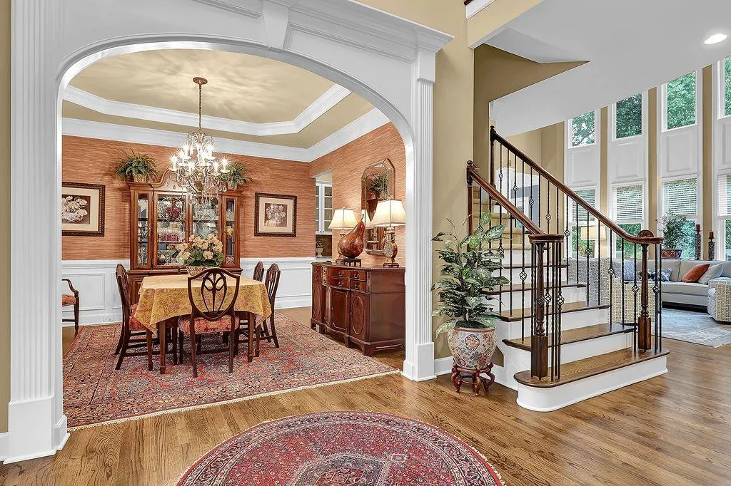 485 Trowgate Lane, Sandy Springs, Georgia 30350, 5 Bedrooms Bedrooms, ,5 BathroomsBathrooms,Residential,Sold,485 Trowgate Lane,6950686