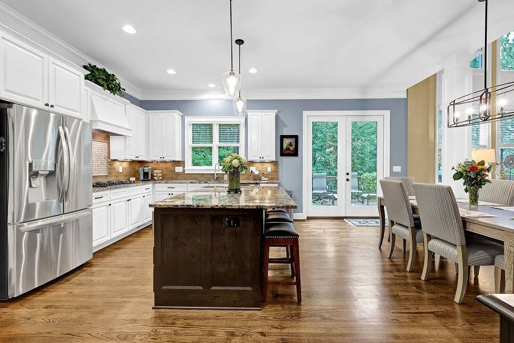 485 Trowgate Lane, Sandy Springs, Georgia 30350, 5 Bedrooms Bedrooms, ,5 BathroomsBathrooms,Residential,Sold,485 Trowgate Lane,6950686
