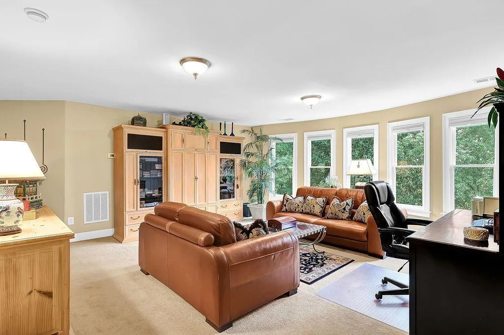 485 Trowgate Lane, Sandy Springs, Georgia 30350, 5 Bedrooms Bedrooms, ,5 BathroomsBathrooms,Residential,Sold,485 Trowgate Lane,6950686