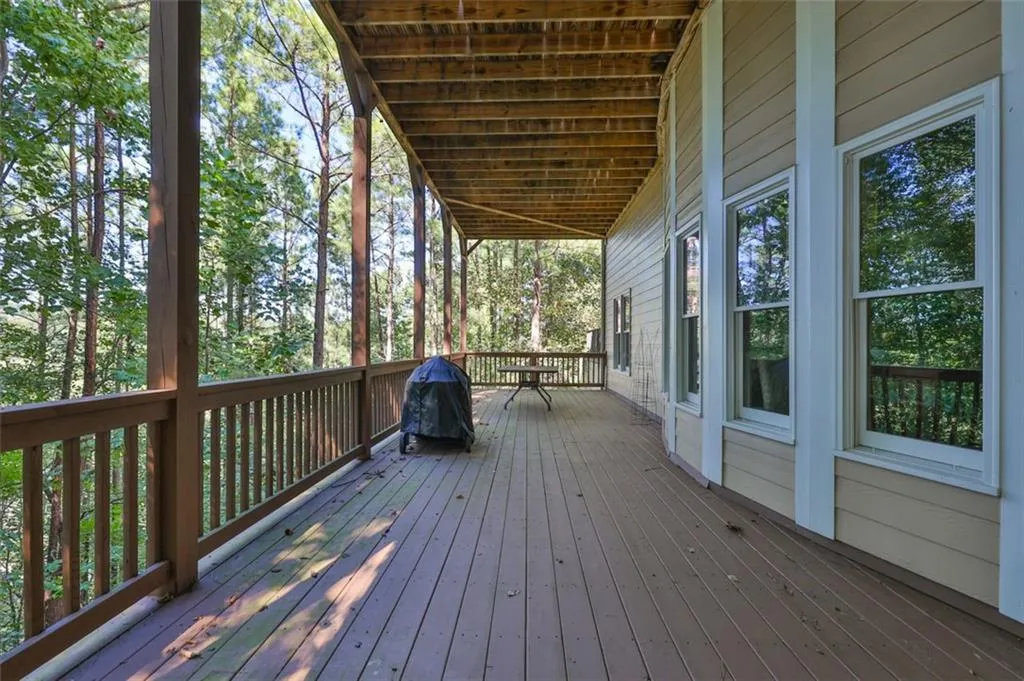 485 Trowgate Lane, Sandy Springs, Georgia 30350, 5 Bedrooms Bedrooms, ,5 BathroomsBathrooms,Residential,Sold,485 Trowgate Lane,6950686