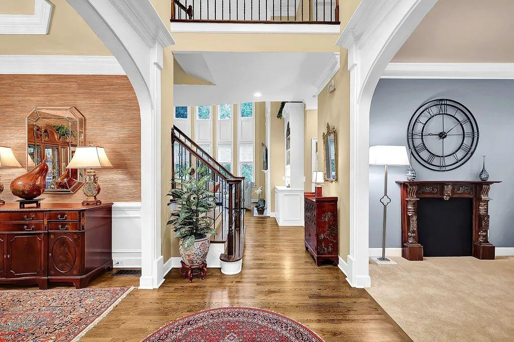 485 Trowgate Lane, Sandy Springs, Georgia 30350, 5 Bedrooms Bedrooms, ,5 BathroomsBathrooms,Residential,Sold,485 Trowgate Lane,6950686