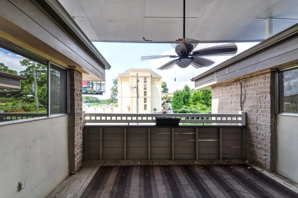 346 Carpenter Drive Unit 44, Atlanta, Georgia 30328, 2 Bedrooms Bedrooms, ,2 BathroomsBathrooms,Residential,Sold,346 Carpenter Drive Unit 44,5586418