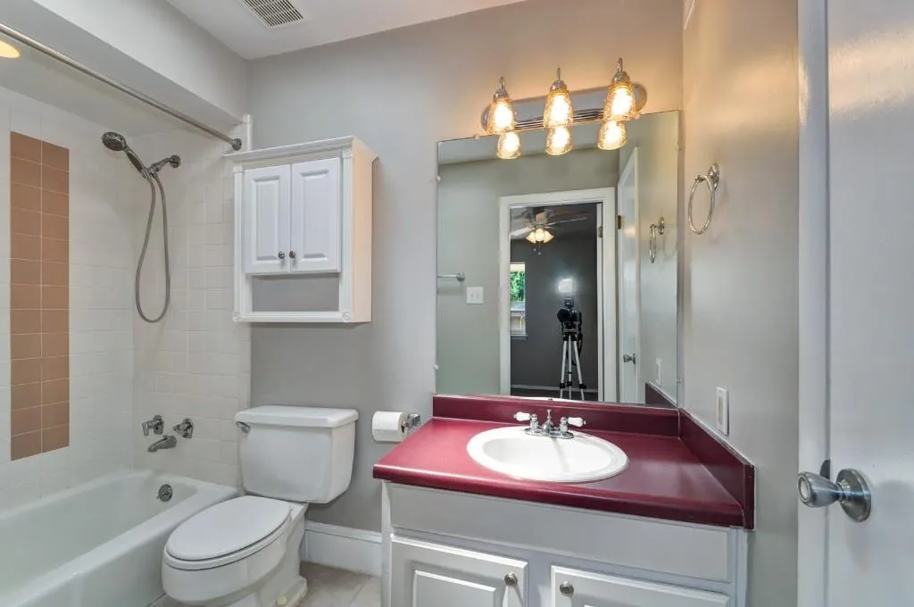 346 Carpenter Drive Unit 44, Atlanta, Georgia 30328, 2 Bedrooms Bedrooms, ,2 BathroomsBathrooms,Residential,Sold,346 Carpenter Drive Unit 44,5586418