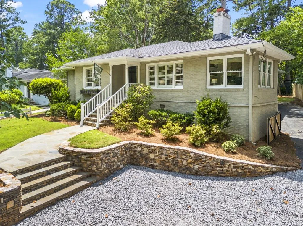 2180 Howell Mill Road Nw, Atlanta, Georgia 30318, 2 Bedrooms Bedrooms, ,2 BathroomsBathrooms,Residential,Sold,2180 Howell Mill Road Nw,7587786