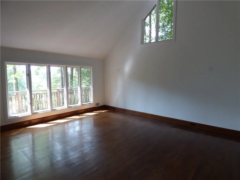 205 Cliff Overlook, Sandy Springs, Georgia 30350, 5 Bedrooms Bedrooms, ,4 BathroomsBathrooms,Residential,Sold,205 Cliff Overlook,5760698