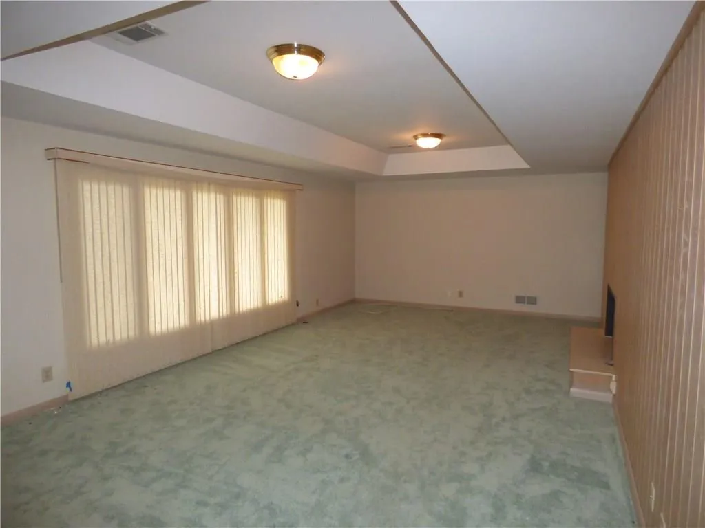 205 Cliff Overlook, Sandy Springs, Georgia 30350, 5 Bedrooms Bedrooms, ,4 BathroomsBathrooms,Residential,Sold,205 Cliff Overlook,5760698