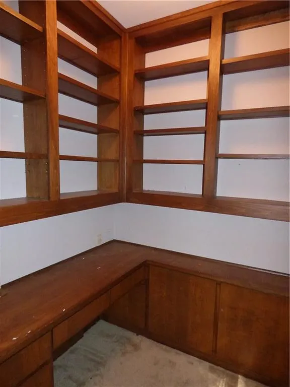 205 Cliff Overlook, Sandy Springs, Georgia 30350, 5 Bedrooms Bedrooms, ,4 BathroomsBathrooms,Residential,Sold,205 Cliff Overlook,5760698