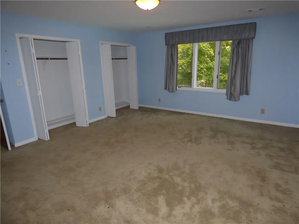 205 Cliff Overlook, Sandy Springs, Georgia 30350, 5 Bedrooms Bedrooms, ,4 BathroomsBathrooms,Residential,Sold,205 Cliff Overlook,5760698