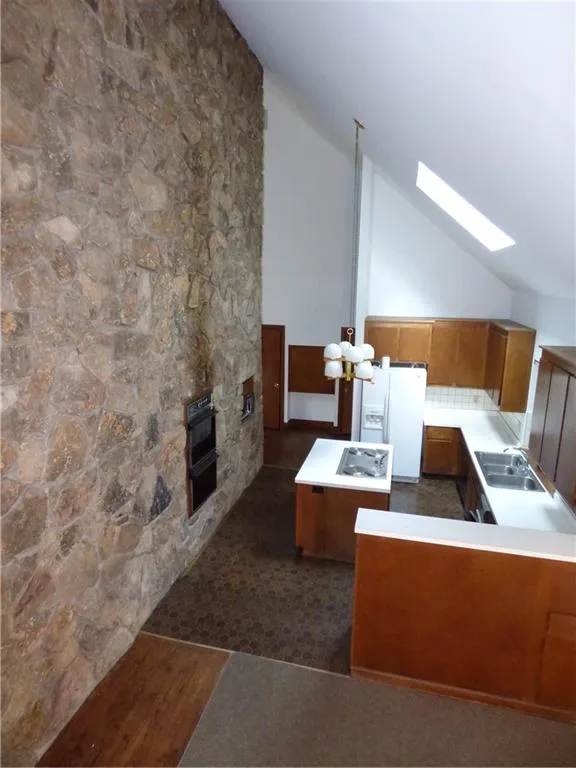 205 Cliff Overlook, Sandy Springs, Georgia 30350, 5 Bedrooms Bedrooms, ,4 BathroomsBathrooms,Residential,Sold,205 Cliff Overlook,5760698