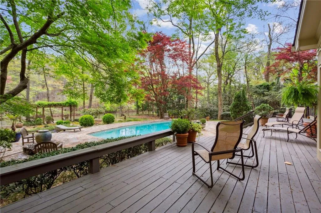 1840 Brandon Hall Drive, Sandy Springs, Georgia 30350, 4 Bedrooms Bedrooms, ,3 BathroomsBathrooms,Residential,Sold,1840 Brandon Hall Drive,7198709