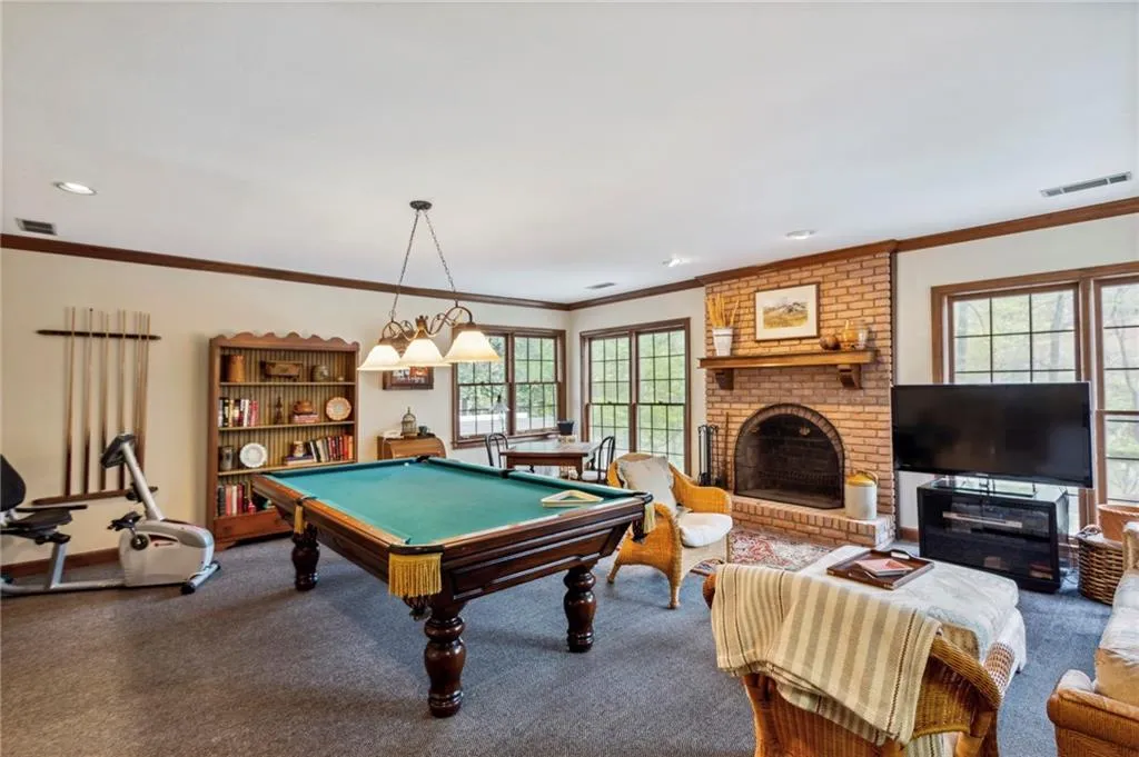 1840 Brandon Hall Drive, Sandy Springs, Georgia 30350, 4 Bedrooms Bedrooms, ,3 BathroomsBathrooms,Residential,Sold,1840 Brandon Hall Drive,7198709