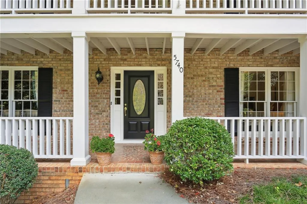 5740 Riverwood Drive, Atlanta, Georgia 30328, 4 Bedrooms Bedrooms, ,3 BathroomsBathrooms,Residential,Sold,5740 Riverwood Drive,7276307