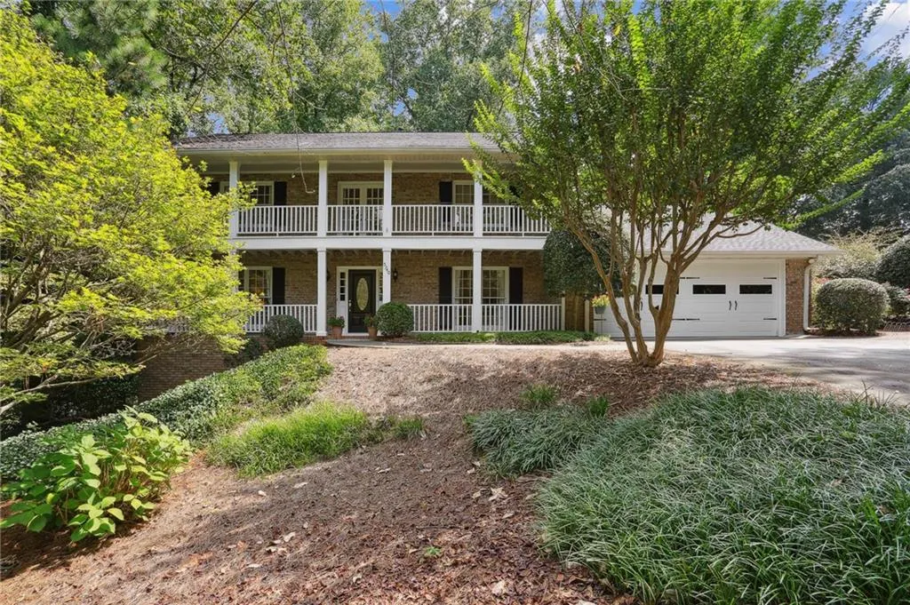 5740 Riverwood Drive, Atlanta, Georgia 30328, 4 Bedrooms Bedrooms, ,3 BathroomsBathrooms,Residential,Sold,5740 Riverwood Drive,7276307 5740 Riverwood Drive, Atlanta, Georgia 30328, 4 Bedrooms Bedrooms, ,3 BathroomsBathrooms,Residential,Sold,5740 Riverwood Drive,7276307